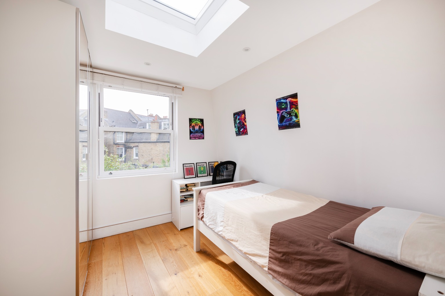 5 Bedroom Semi-Detached, Elmwood Road SE24