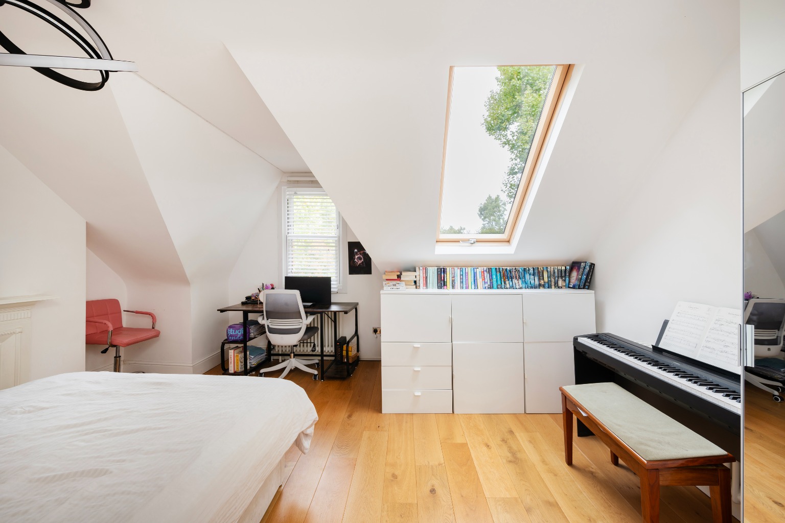 5 Bedroom Semi-Detached, Elmwood Road SE24