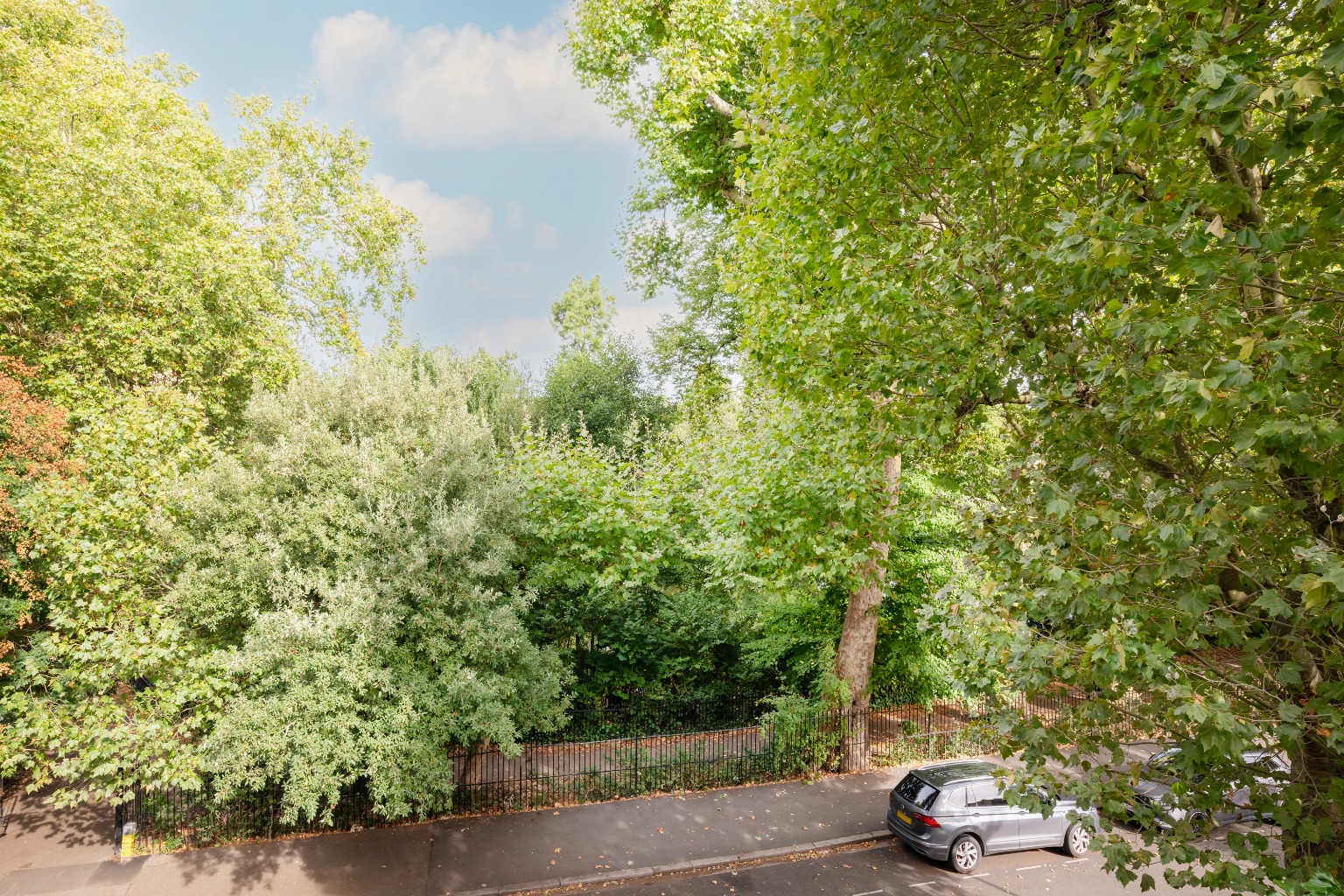 5 Bedroom Semi-Detached, Elmwood Road SE24