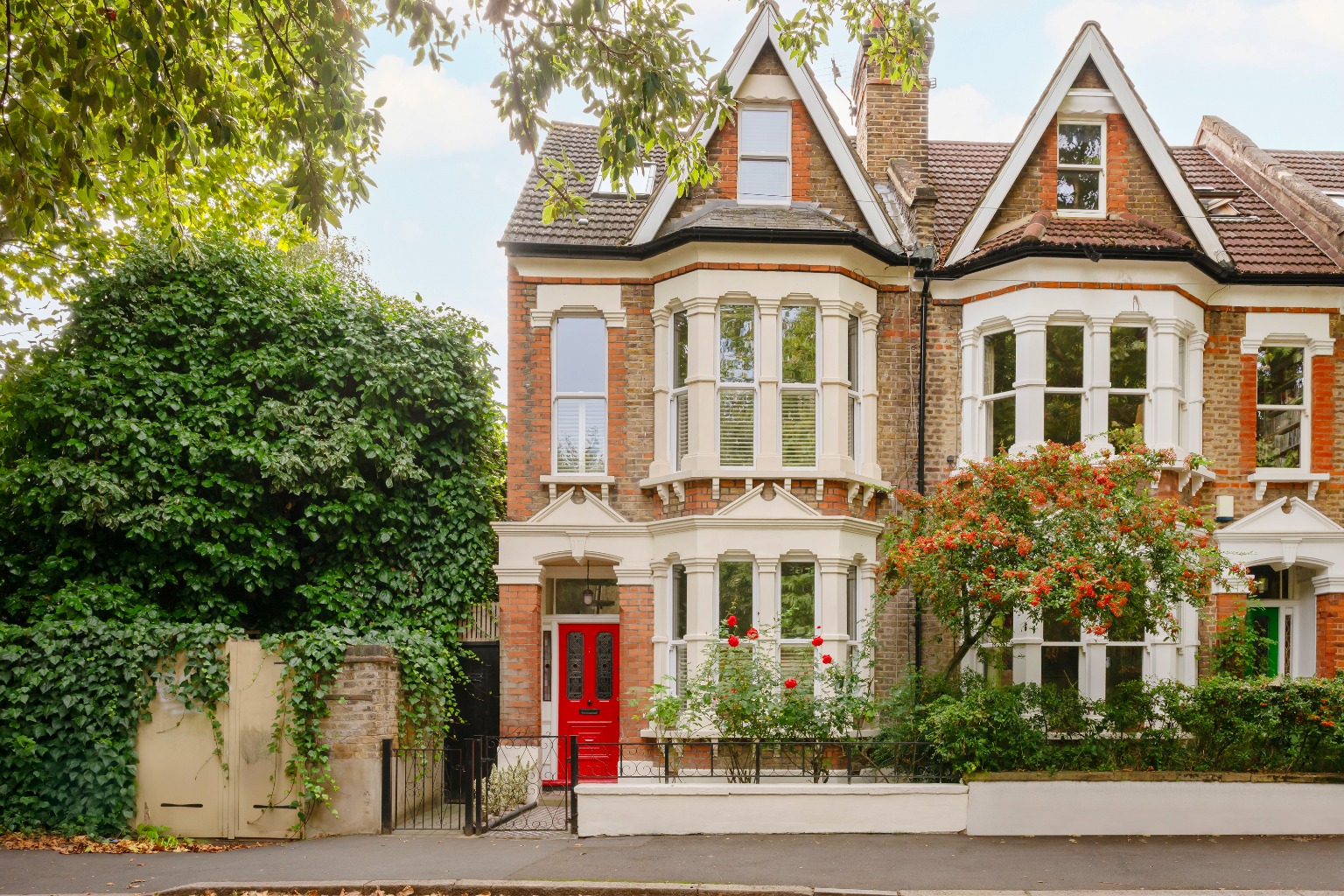 5 Bedroom Semi-Detached, Elmwood Road SE24