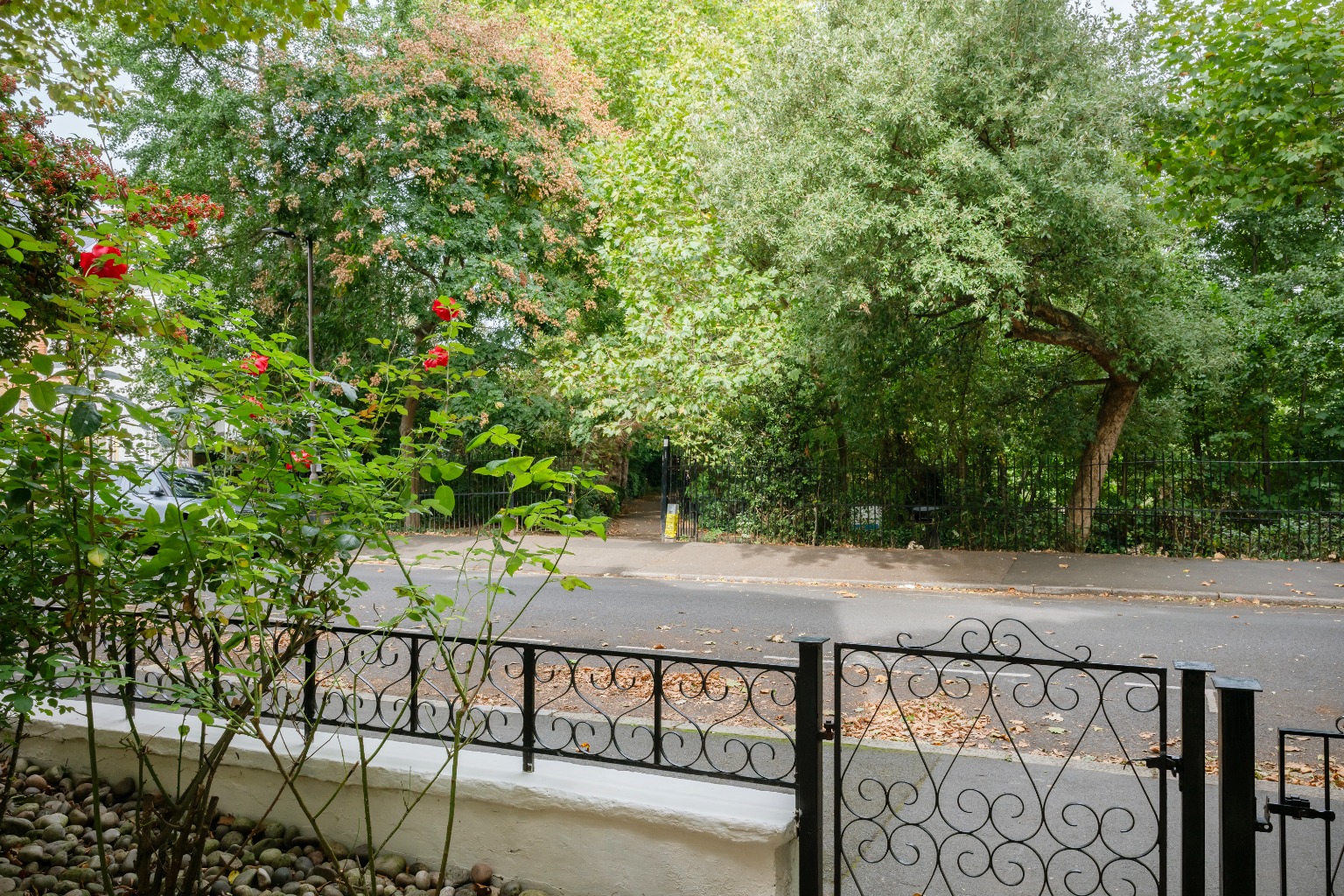 5 Bedroom Semi-Detached, Elmwood Road SE24