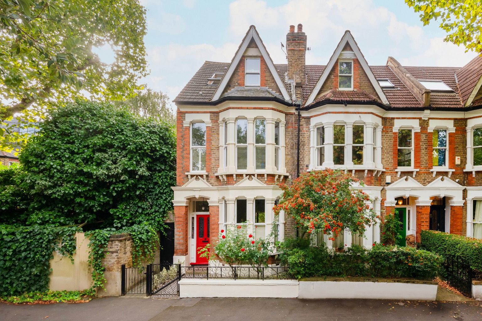 5 Bedroom Semi-Detached, Elmwood Road SE24