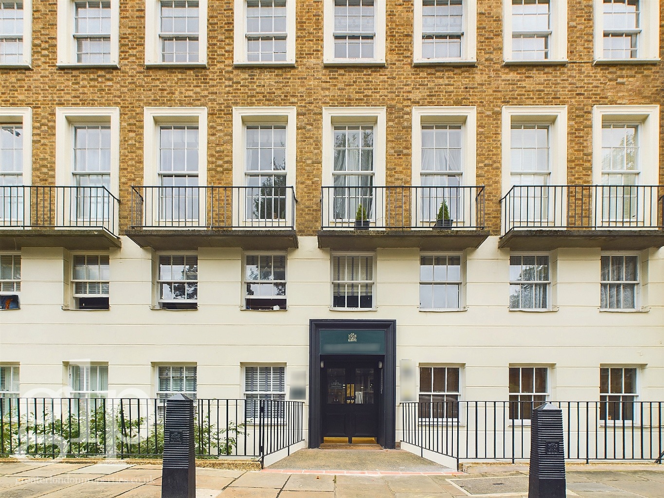 1 Bedroom Apartment, Alleyn Court, Sussex Gardens, W2