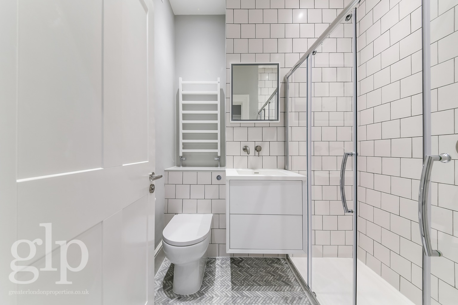 2 Bedroom Flat, Shaftesbury Avenue, London, Greater London, Covent Garden, WC2H