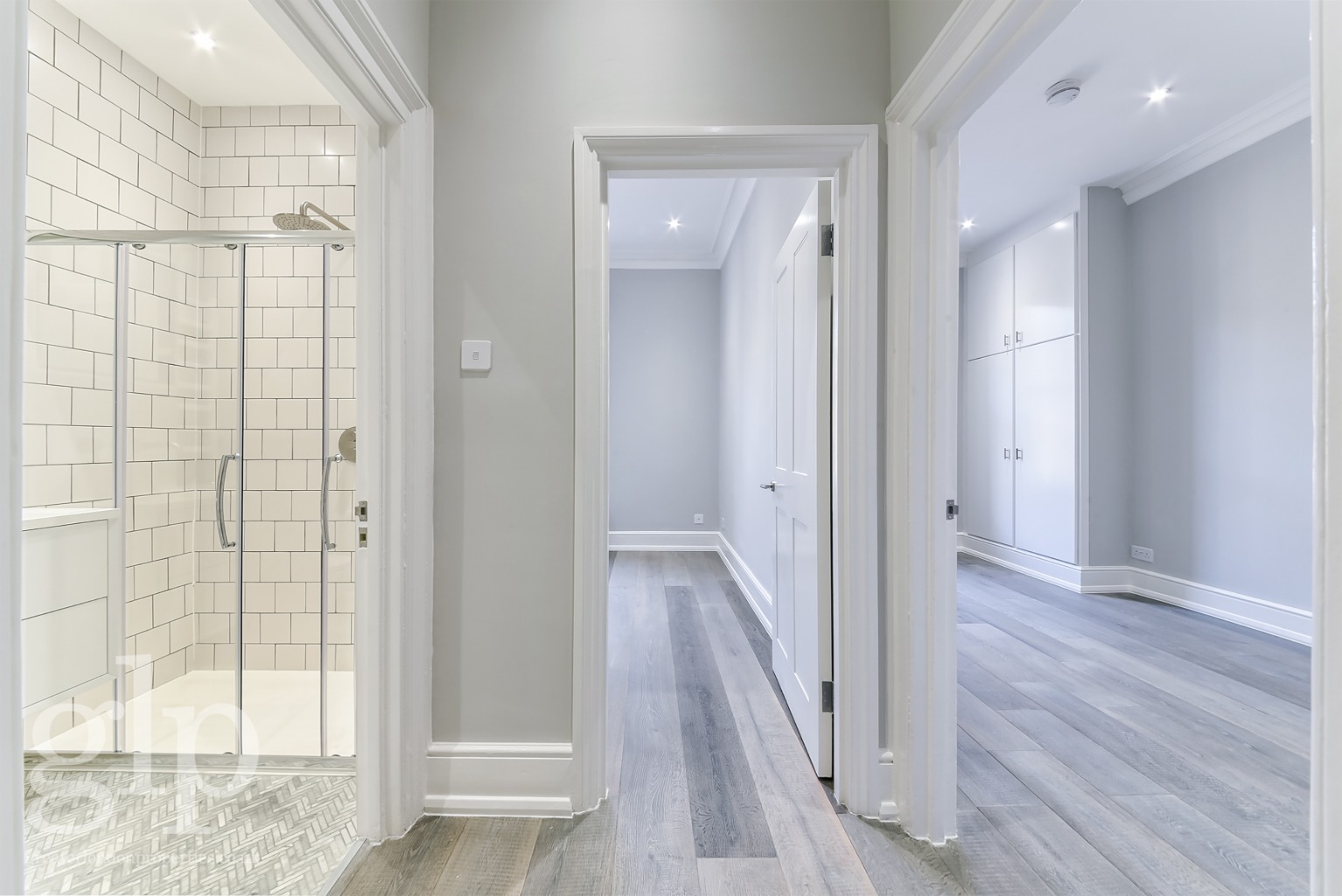 2 Bedroom Flat, Shaftesbury Avenue, London, Greater London, Covent Garden, WC2H