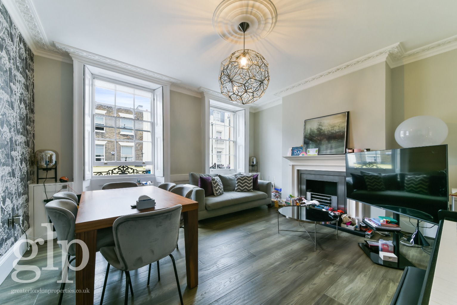 3 Bedroom Apartment, Porchester Place, W2