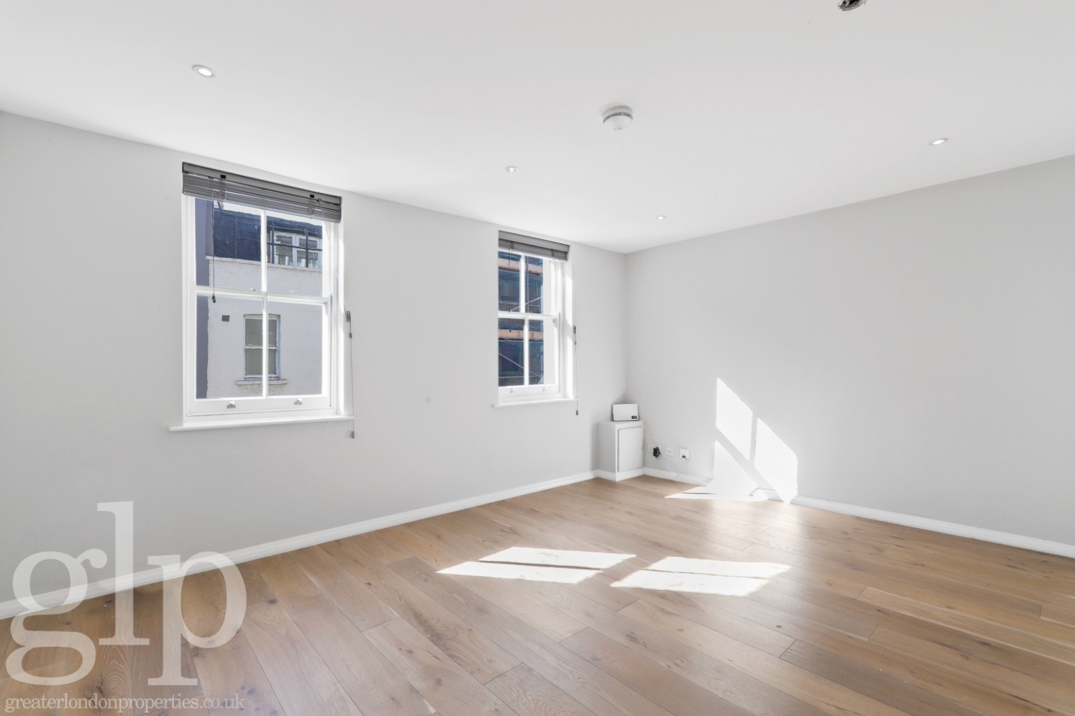 2 Bedroom Flat, Berwick Street, London, Greater London, Soho,  W1F