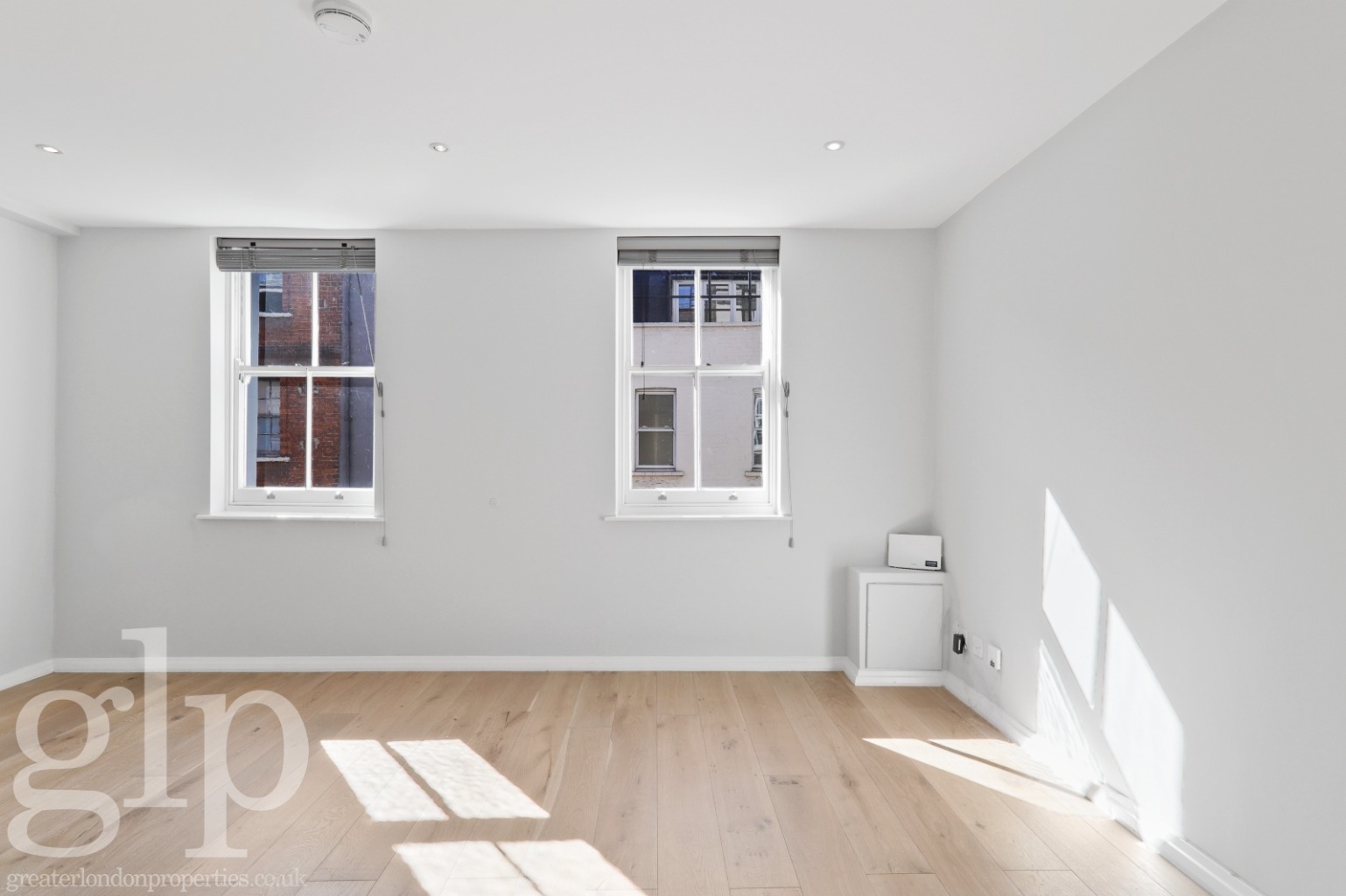 2 Bedroom Flat, Berwick Street, London, Greater London, Soho,  W1F