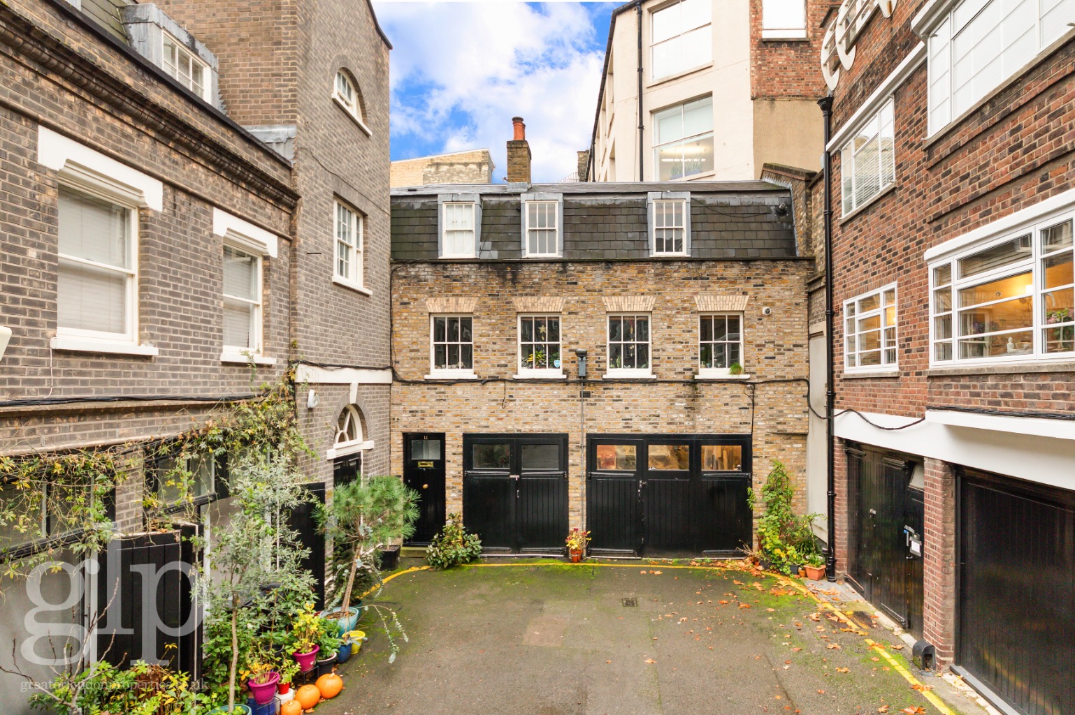 1 Bedroom Flat, Gower Mews, Bloomsbury, WC1E