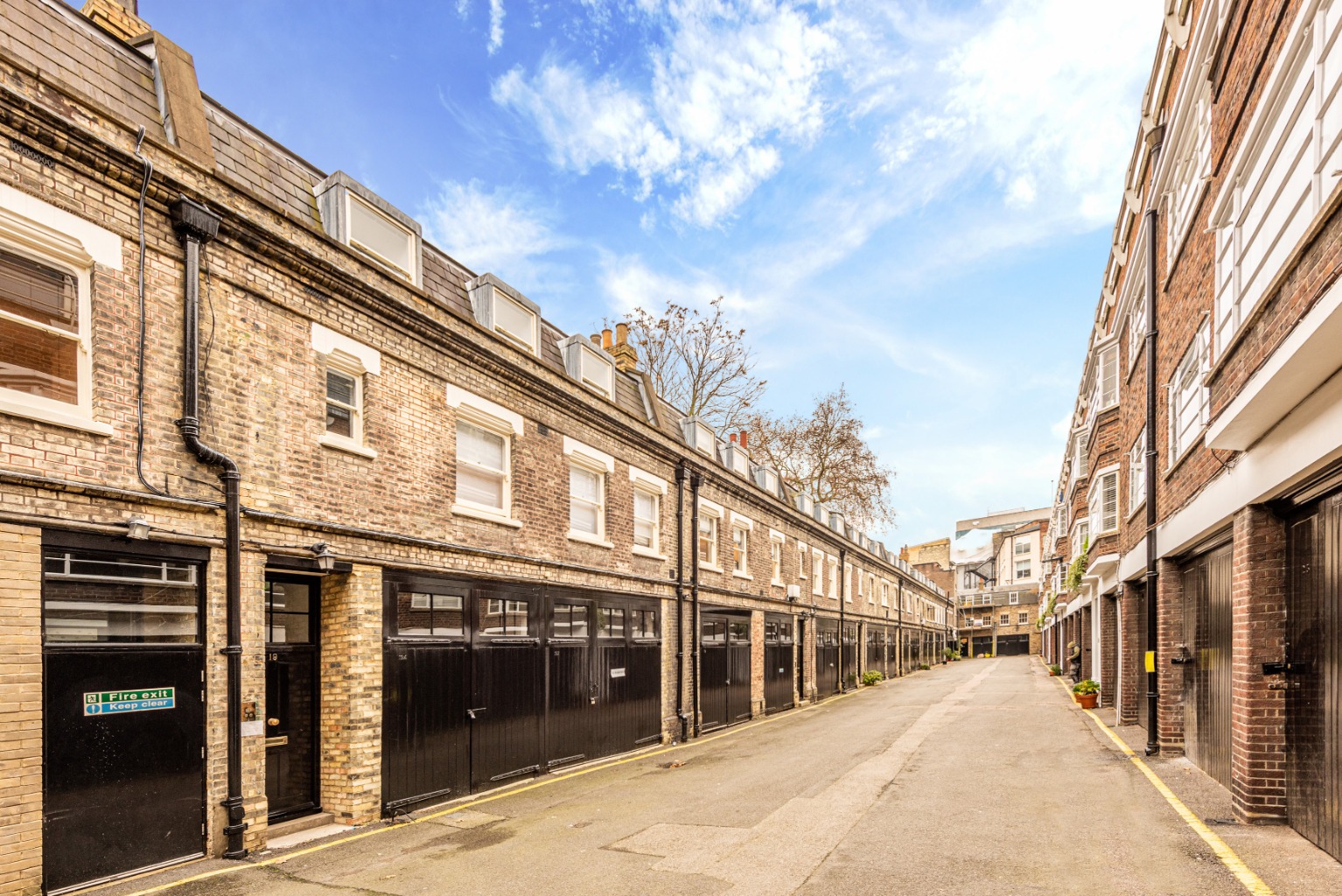 1 Bedroom Flat, Gower Mews, Bloomsbury, WC1E