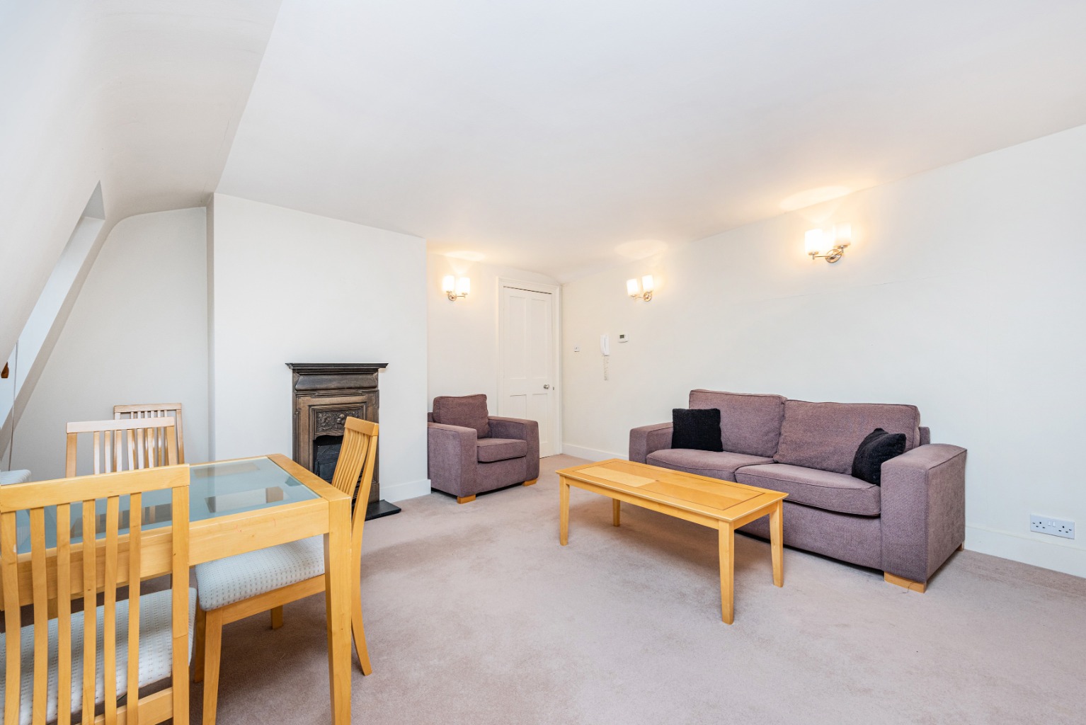 1 Bedroom Flat, Gower Mews, Bloomsbury, WC1E