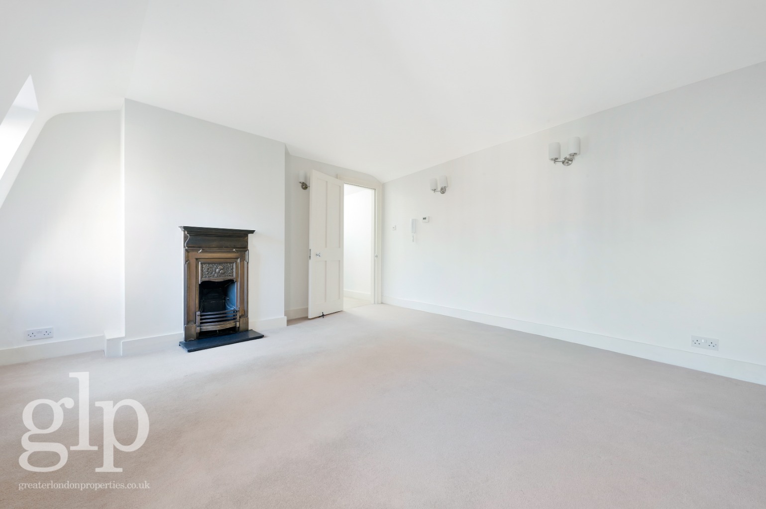 1 Bedroom Flat, Gower Mews, Bloomsbury, WC1E