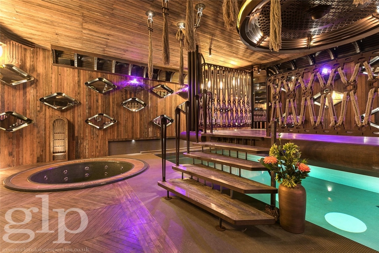 4 Bedroom Apartment, Chappell Loft, Belmont Street, Chalk Farm, NW1