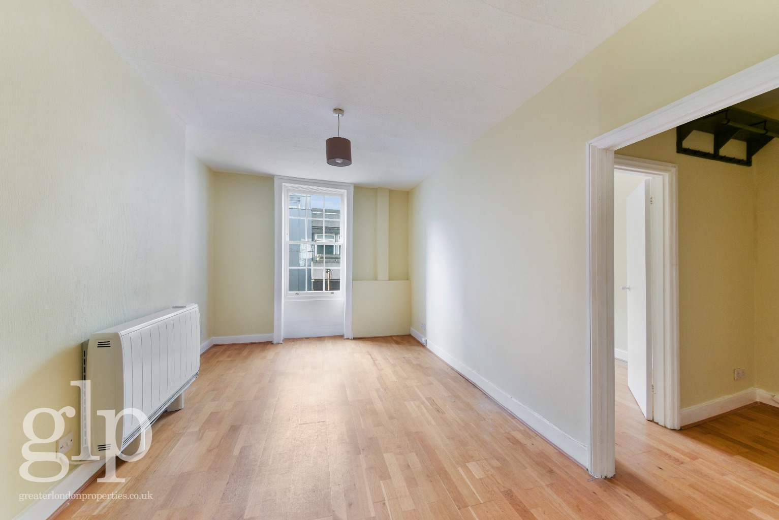1 Bedroom Apartment, Berwick Street W1F
