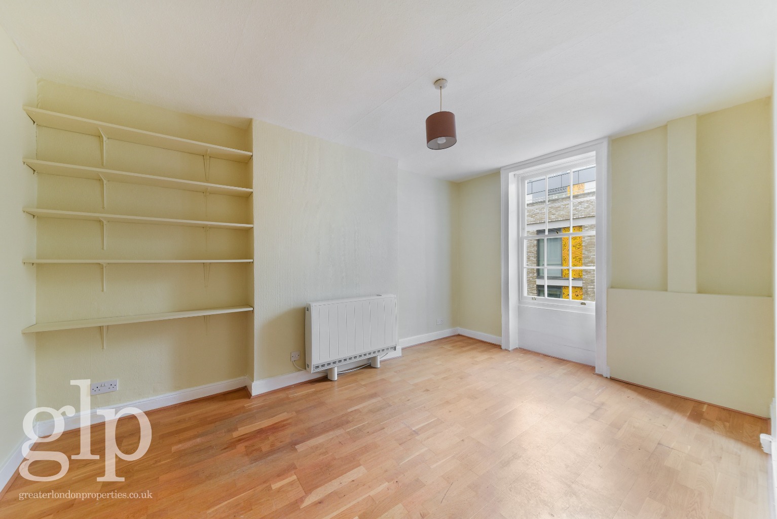 1 Bedroom Apartment, Berwick Street W1F