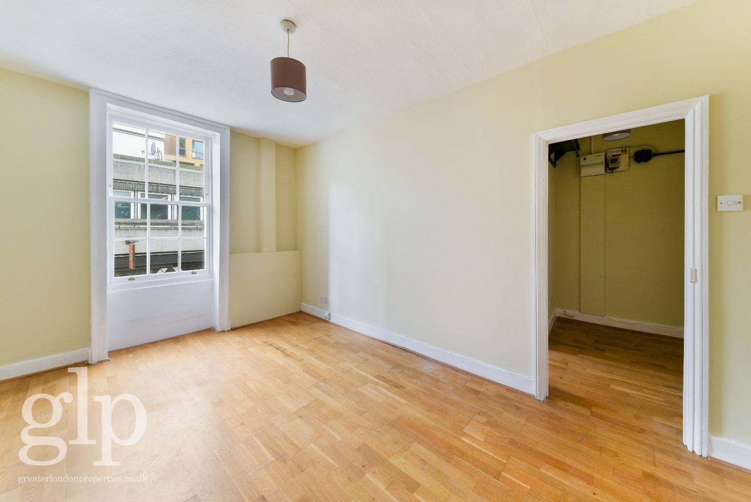 1 Bedroom Apartment, Berwick Street W1F