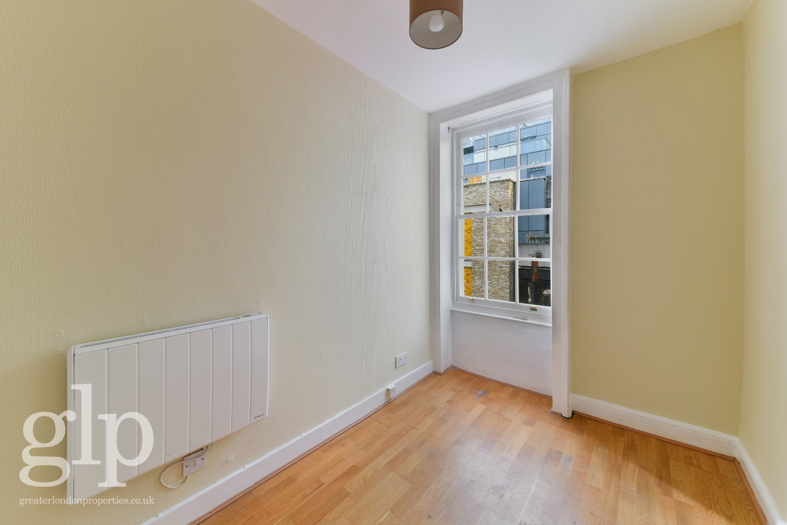 1 Bedroom Apartment, Berwick Street W1F
