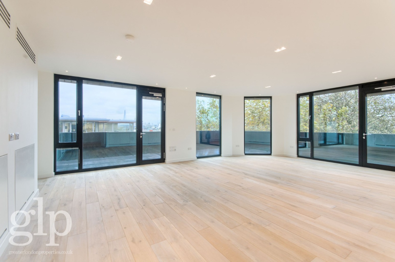 3 Bedroom Penthouse, Gensurco House, Rosebery Avenue, Clerkenwell, EC1R