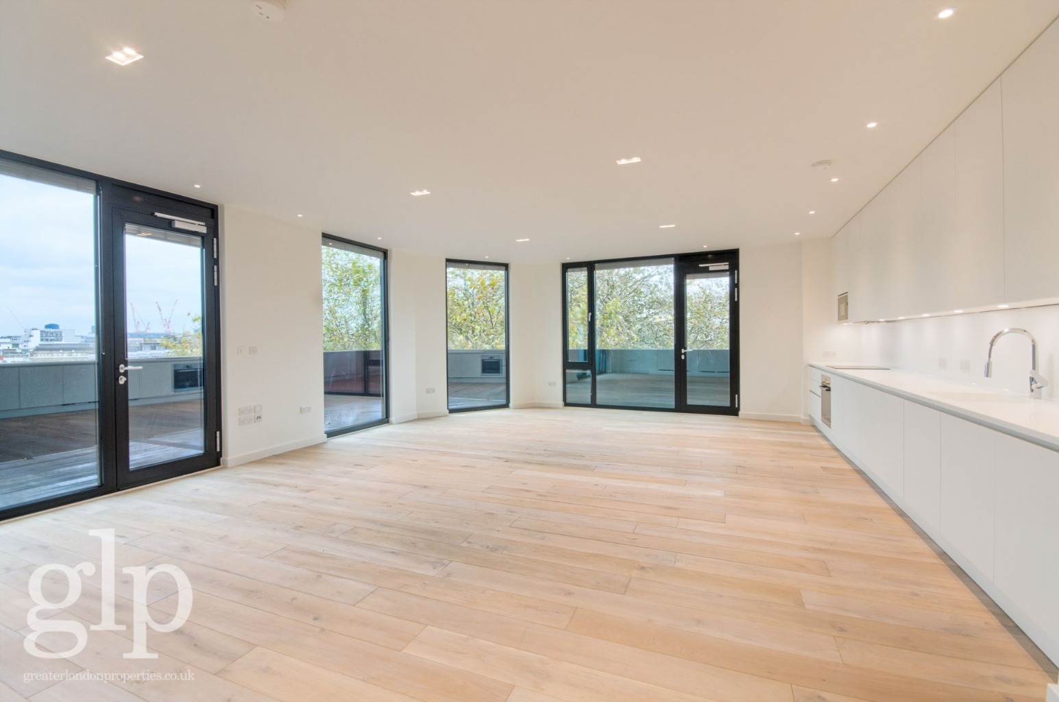 3 Bedroom Penthouse, Gensurco House, Rosebery Avenue, Clerkenwell, EC1R