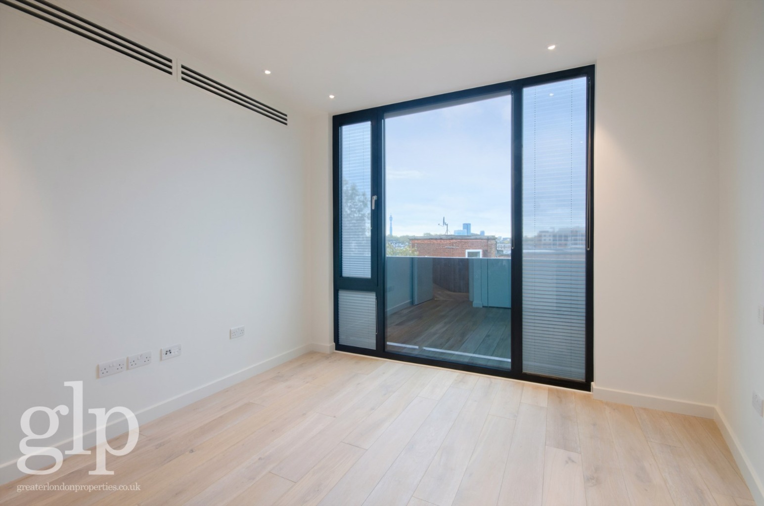 3 Bedroom Penthouse, Gensurco House, Rosebery Avenue, Clerkenwell, EC1R
