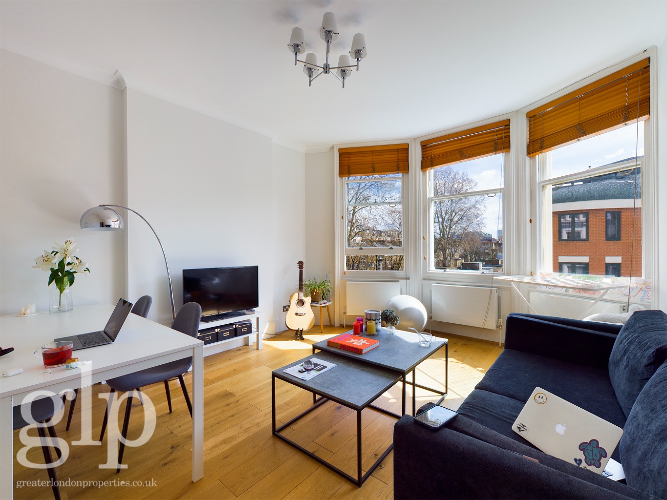 2 Bedroom Apartment, Ridgmount Gardens, Bloomsbury, WC1E