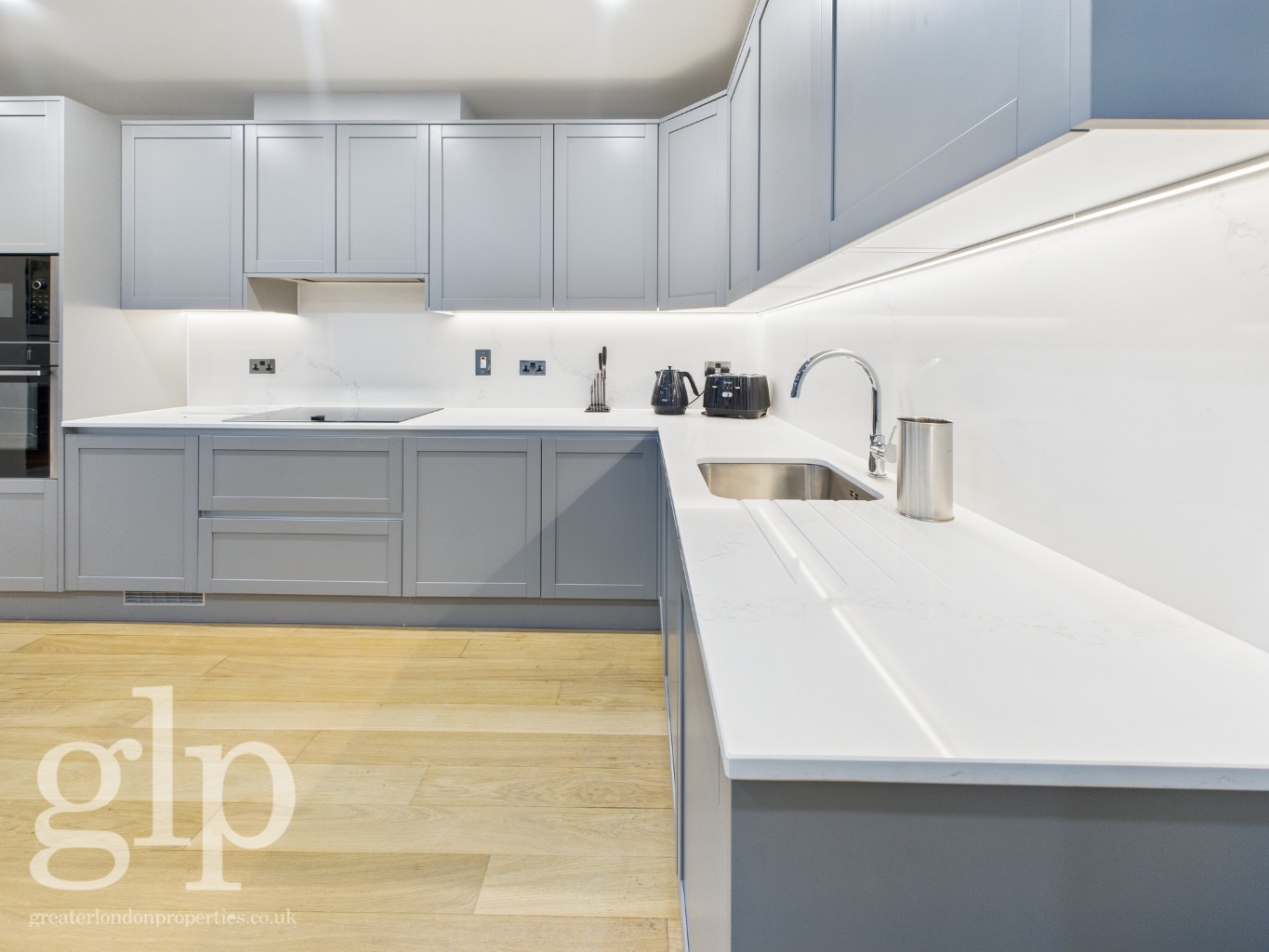 2 Bedroom Apartment, Woods Mews, Mayfair W1K