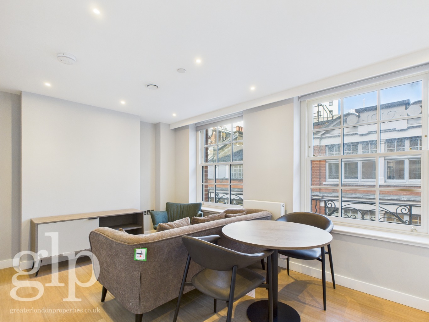 1 Bedroom Semi-Detached, Denman Street W1D