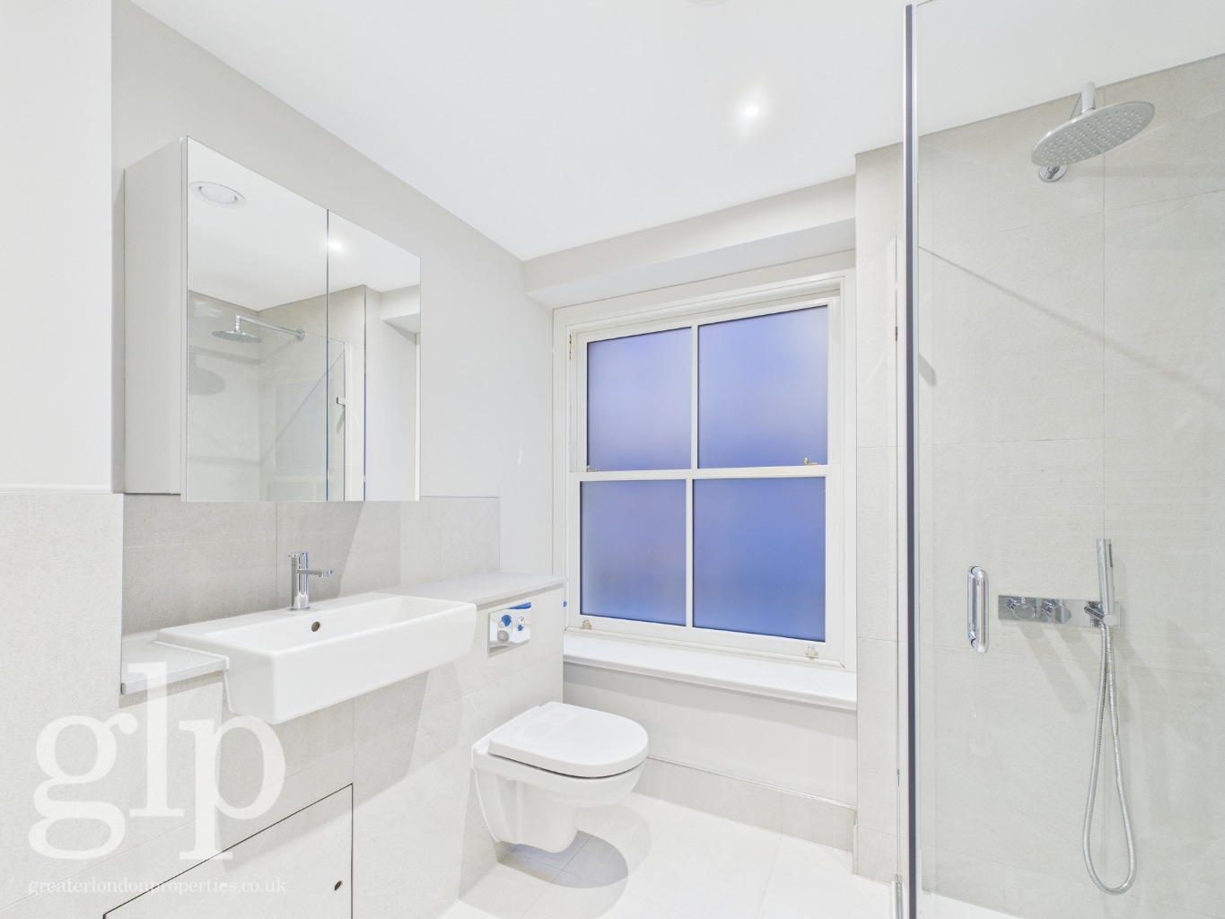 1 Bedroom Semi-Detached, Denman Street W1D