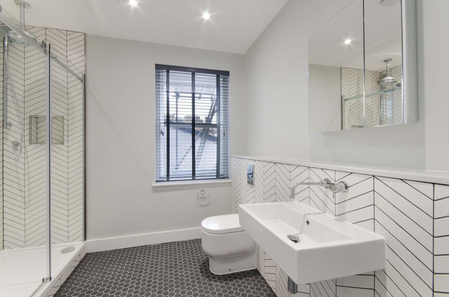 1 Bedroom Flat, Rupert Court, London, Greater London, W1D