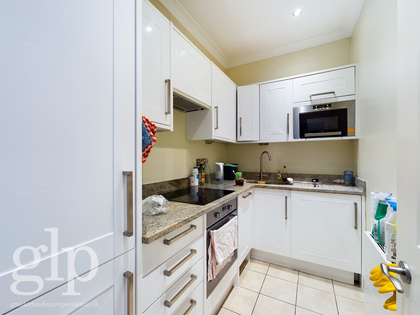 2 Bedroom Apartment, Ridgmount Gardens, Bloomsbury, WC1E