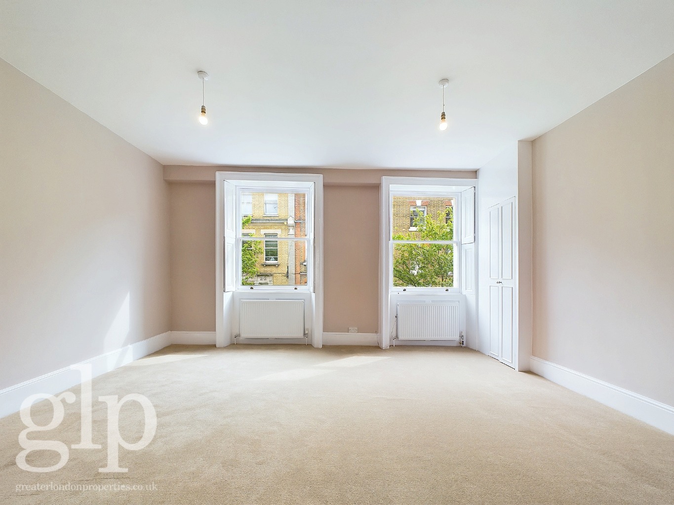 3 Bedroom Flat, Lambs Conduit Street, Bloomsbury, WC1N