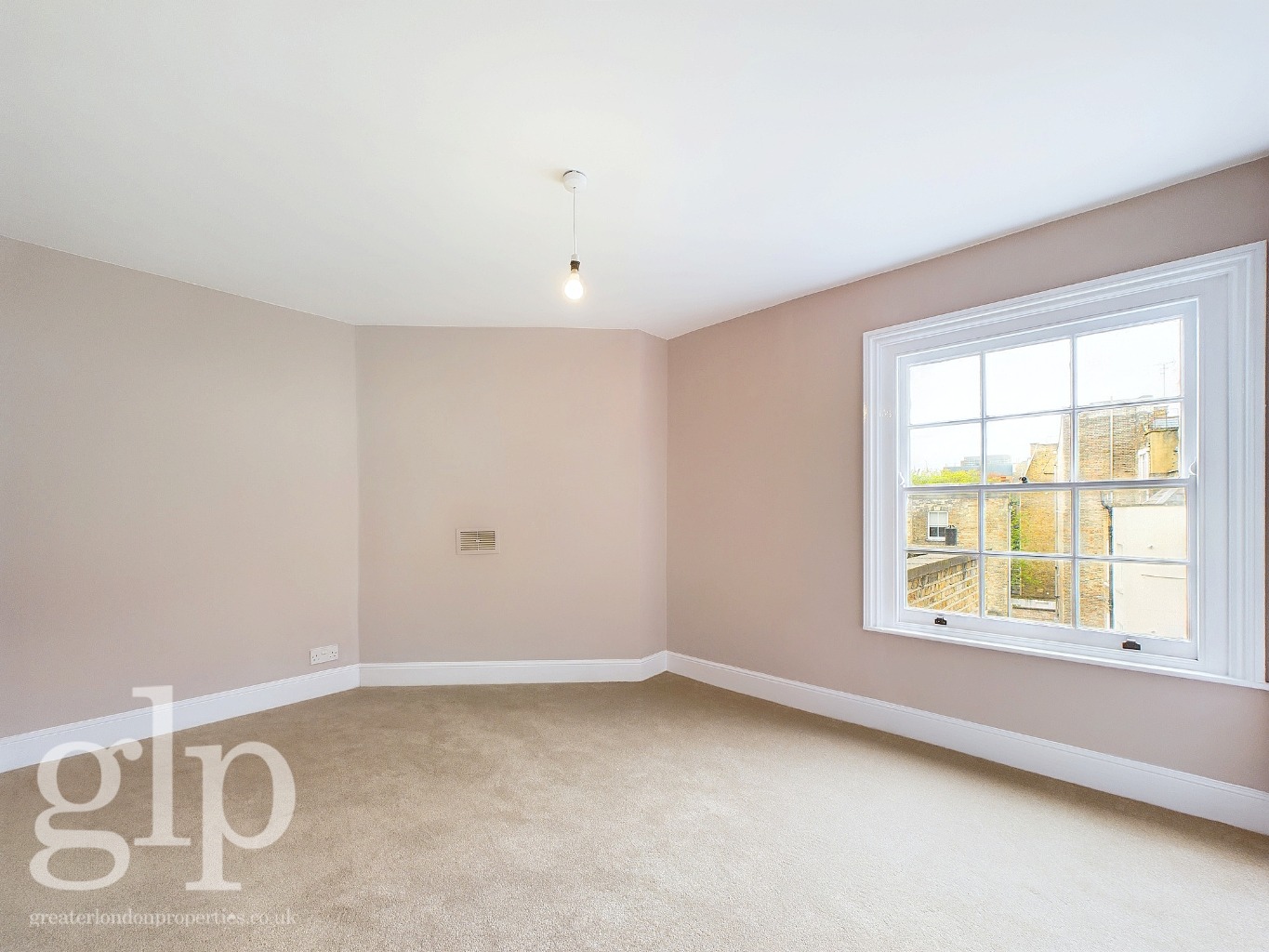 3 Bedroom Flat, Lambs Conduit Street, Bloomsbury, WC1N