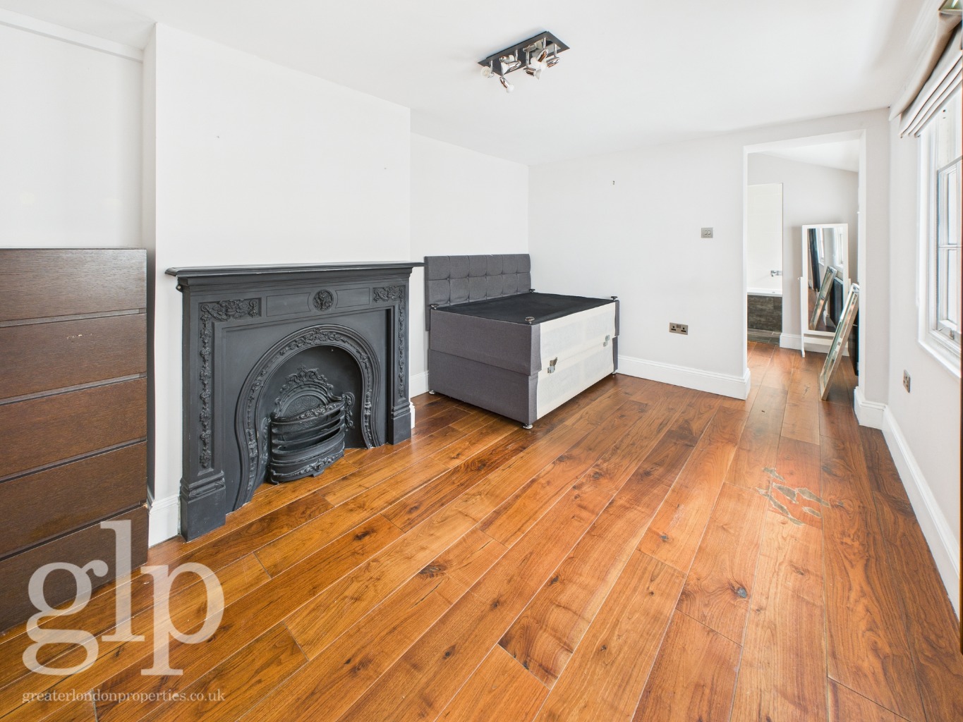 4 Bedroom Terraced, Margaretta Terrace, London, SW3