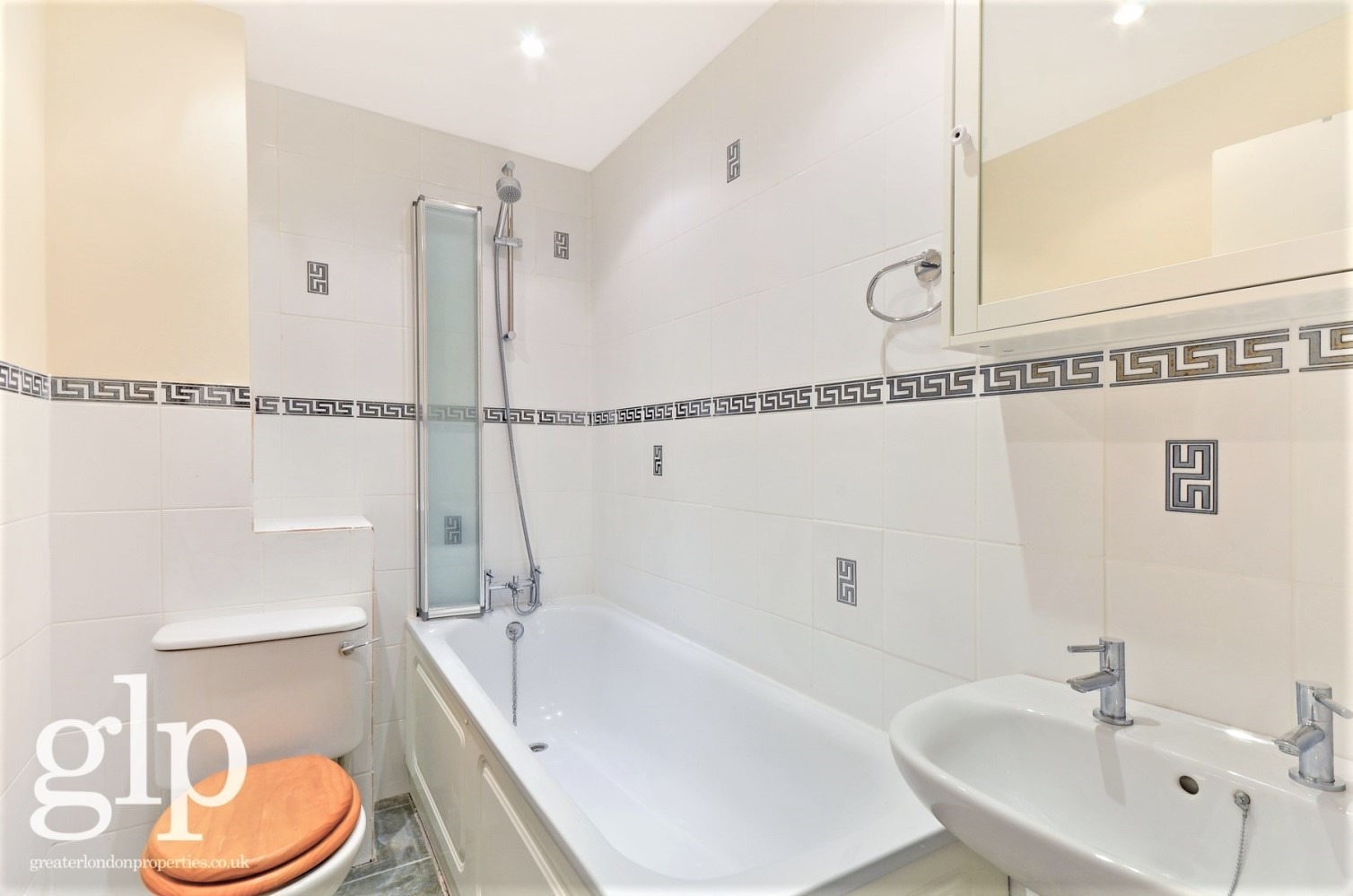 3 Bedroom Apartment, Tollington Road, Holloway, N7