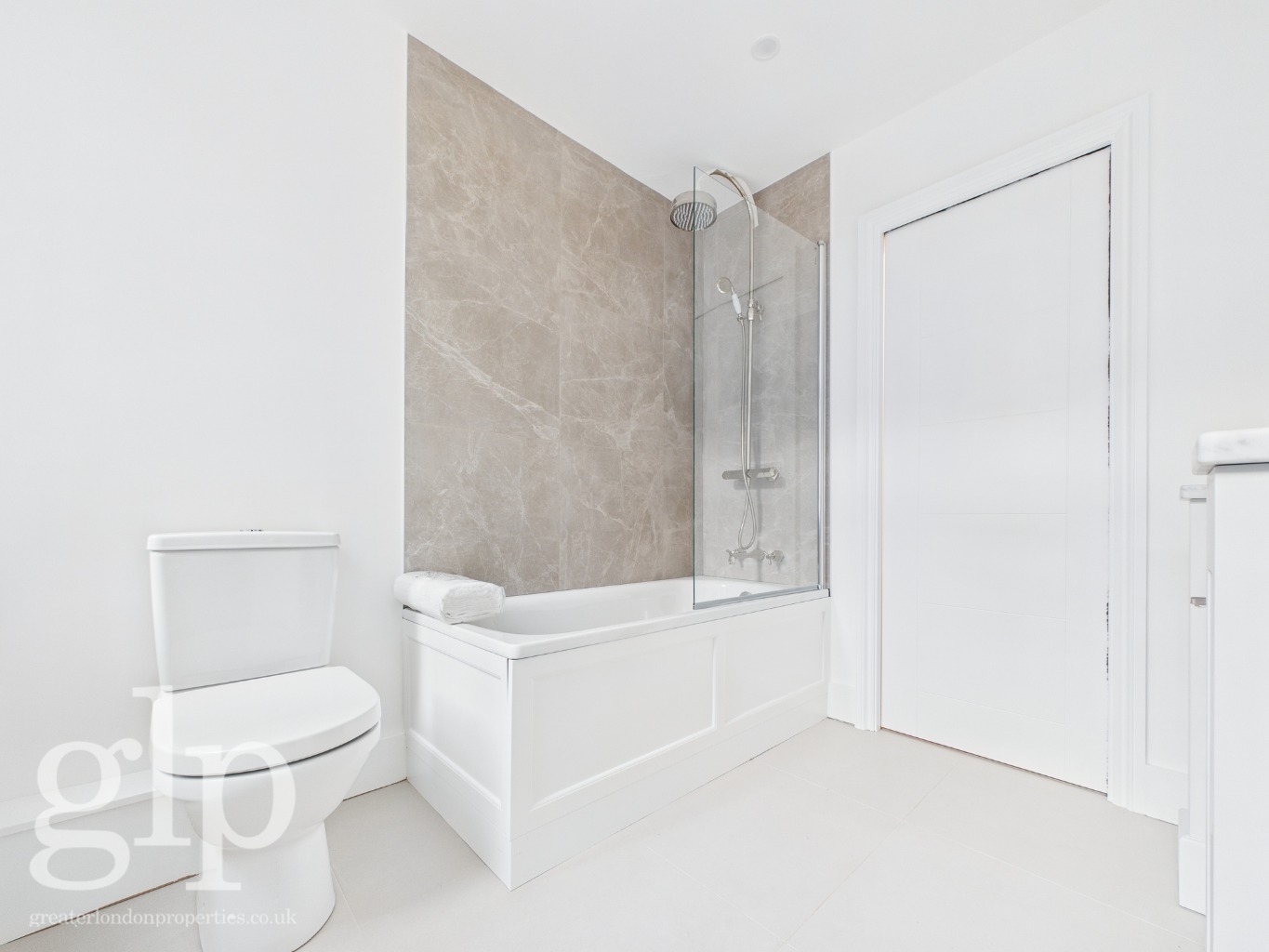 1 Bedroom Apartment, Bathurst Street, Hyde Park, W2