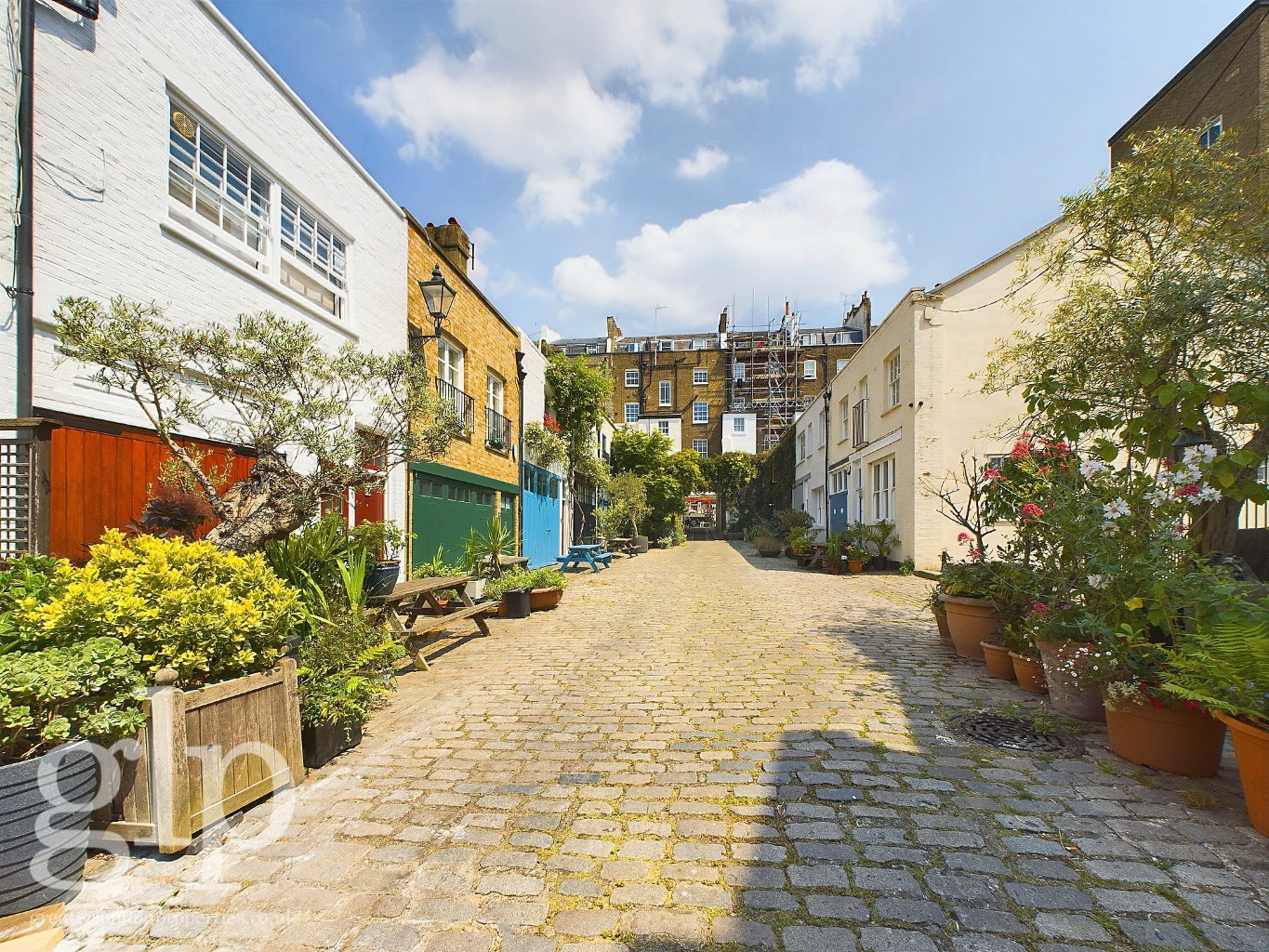 1 Bedroom Apartment, Bathurst Street, Hyde Park, W2