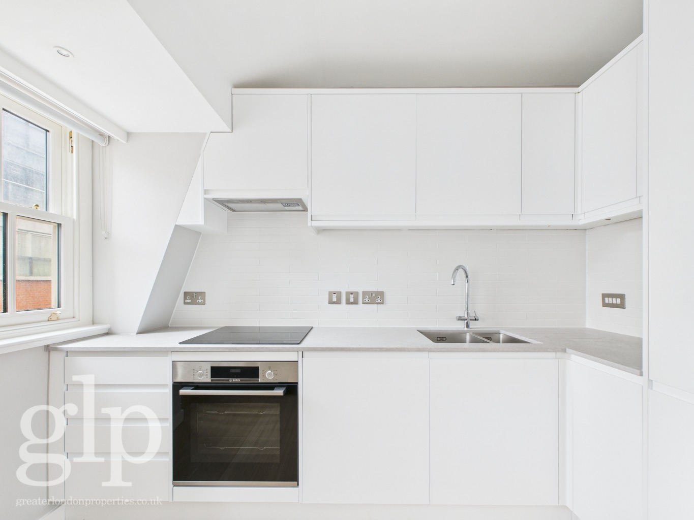 1 Bedroom Semi-Detached, Denman Street W1D