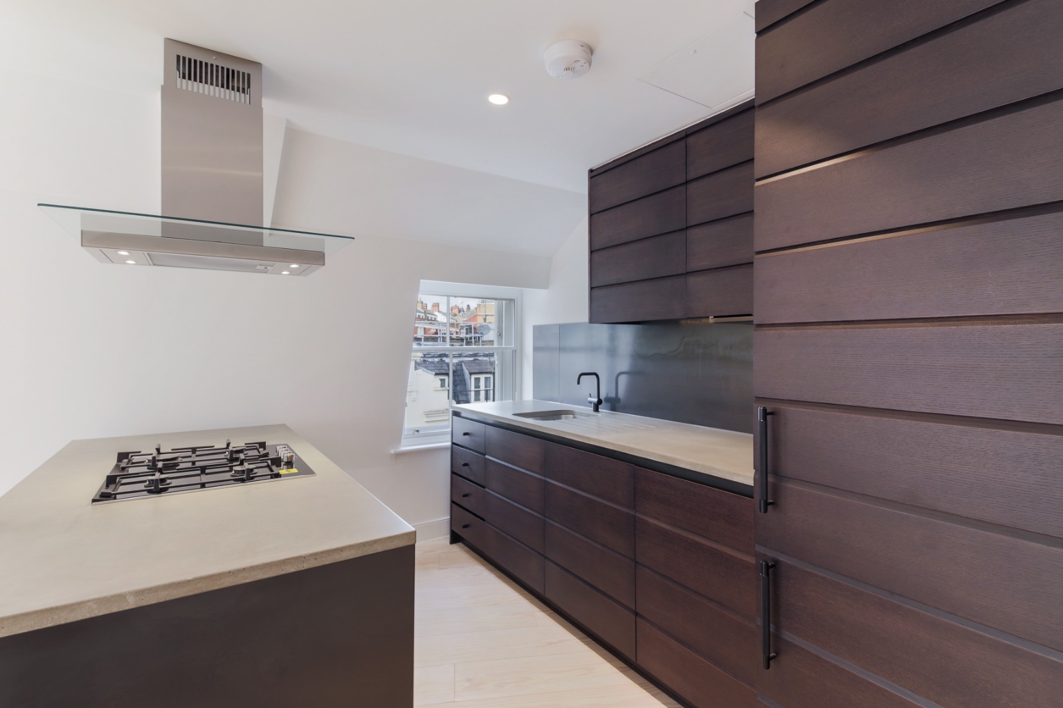 1 Bedroom Apartment, Shelton Street,  Covent Garden WC2H