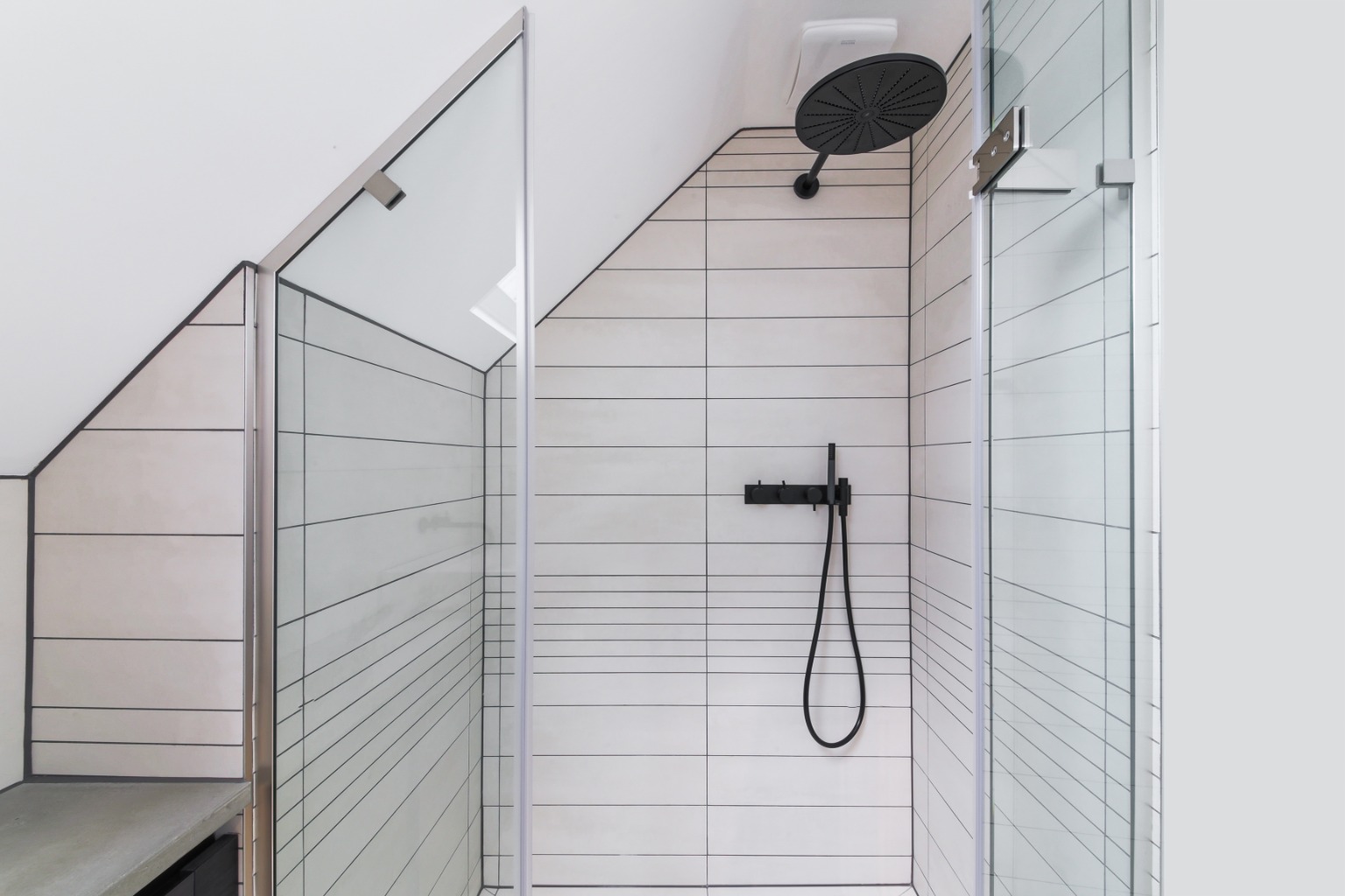 1 Bedroom Apartment, Shelton Street,  Covent Garden WC2H
