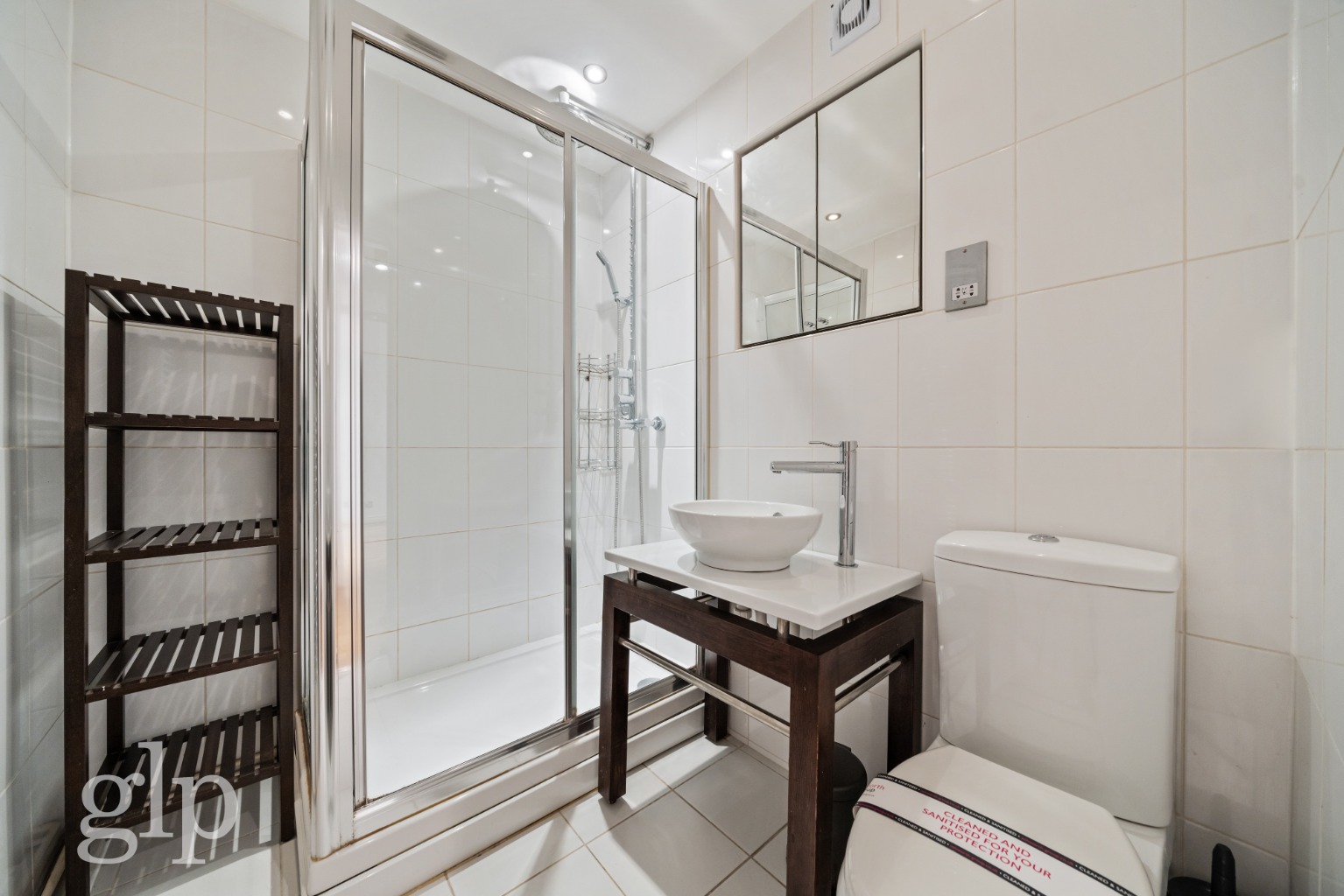 1 Bedroom Apartment, Charing Cross Road, London, WC2H 0AT