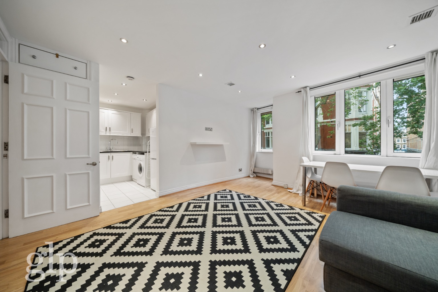 1 Bedroom Apartment, Charing Cross Road, London, WC2H 0AT