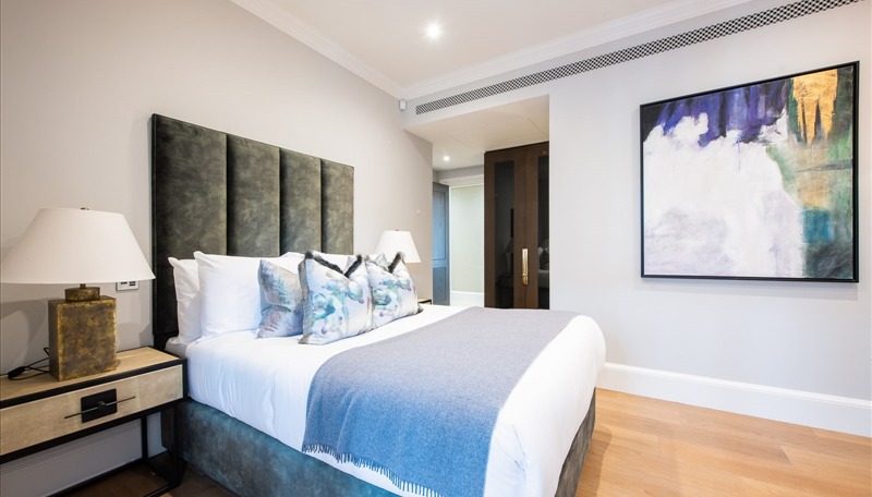 3 Bedroom Apartment, Duke Street, W1K