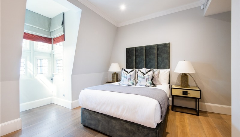 3 Bedroom Apartment, Duke Street, W1K