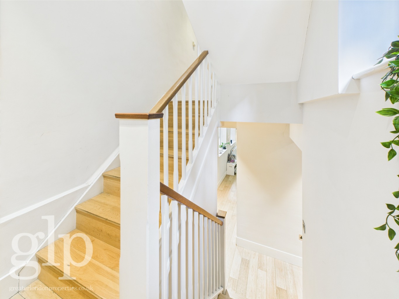 4 Bedroom Apartment, Warren Mews, Fitzrovia, W1T