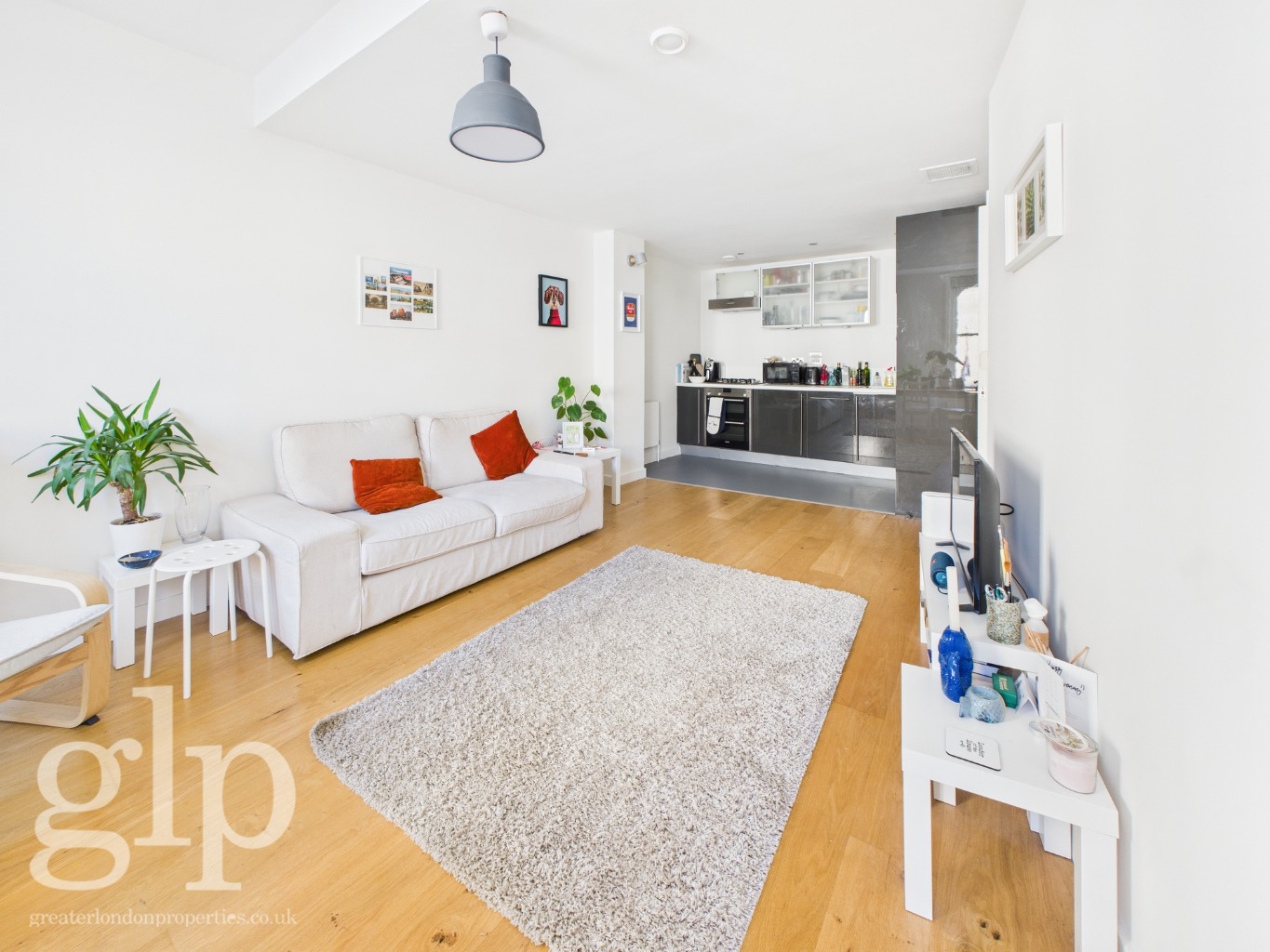 2 Bedroom Apartment, Great Marlborough Street, Soho W1F