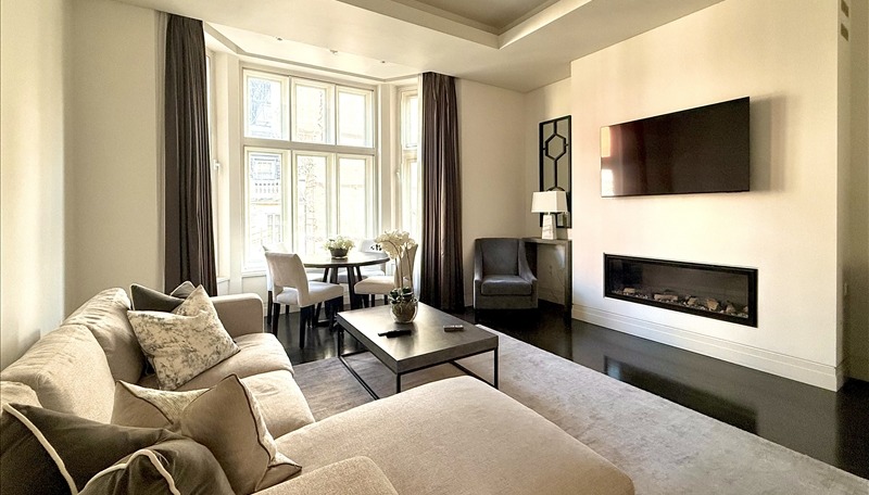 1 Bedroom Apartment, Green Street, London, Greater London, W1K