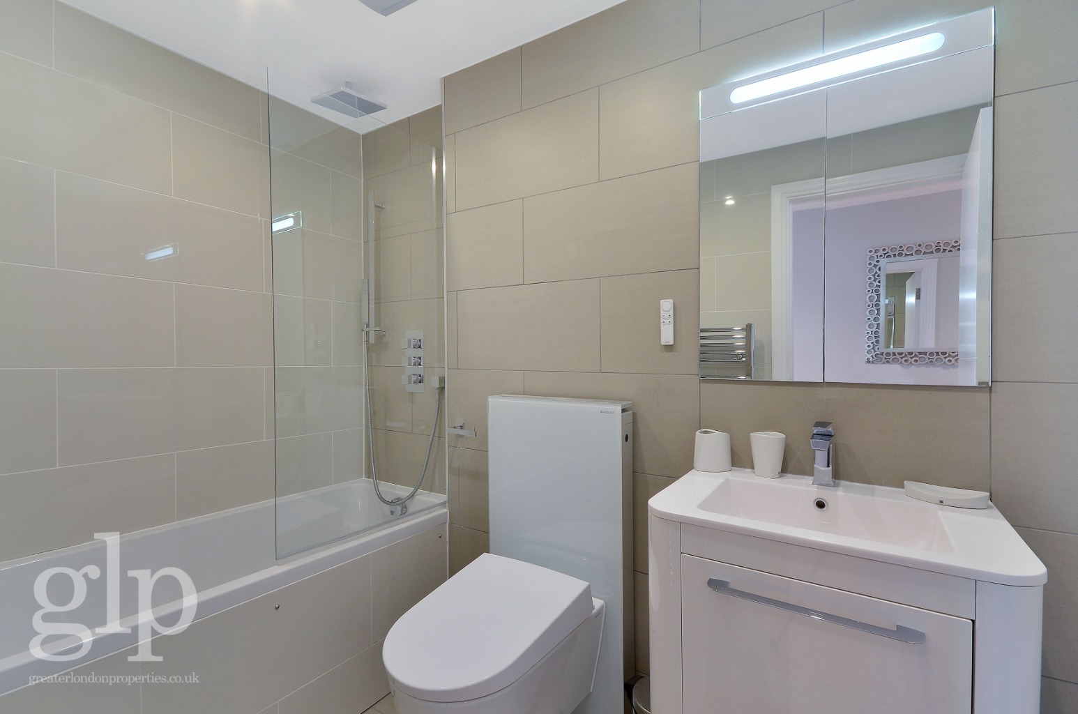 2 Bedroom Apartment, Quadrangle Tower, Cambridge Square, London, Greater London, W2