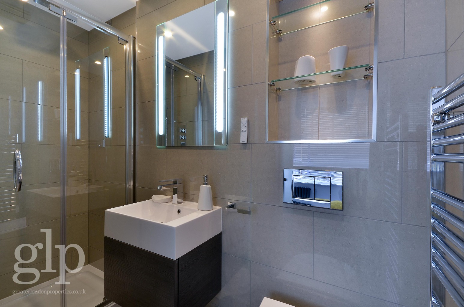 2 Bedroom Apartment, Quadrangle Tower, Cambridge Square, London, Greater London, W2