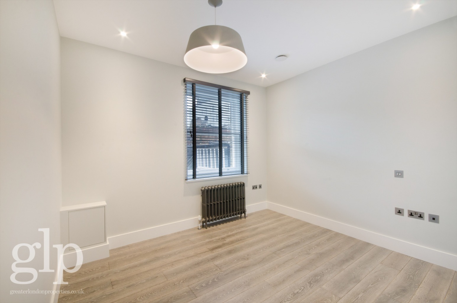 1 Bedroom Flat, Rupert Court, London, Greater London, W1D