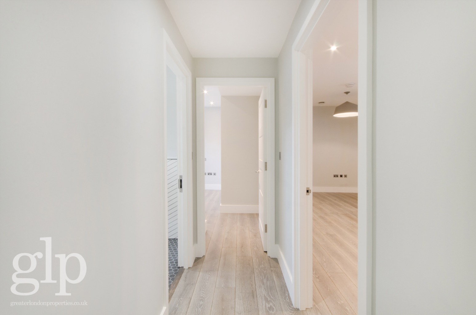 1 Bedroom Flat, Rupert Court, London, Greater London, W1D